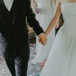 Esküvői trendek 2023-ban: smink, ruha, kiegészítők